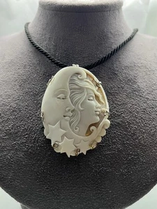 Cammeo Sardonico 60mm In Argento Raffigurante Diana,Dea Della Luna - Picture 1 of 5
