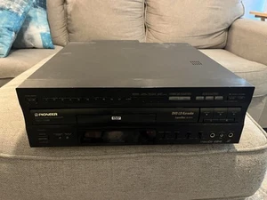 Pioneer Laser Disc DVL V888 DVD/VIDEO CD/LD Karaoke Player FOR PARTS NO REMOTE - Picture 1 of 4