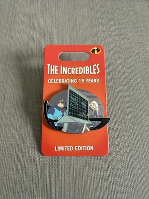 Disney Incredibles 15 Years Mr. Incredible and Mirage LE 3000 Disney Pin - image 1 of 2