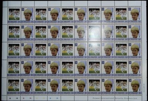 JOUEURS CRICKET FEUILLE COMPLETE 50 TIMBRES N° 802-803 NEUFS** - Imagen 1 de 1