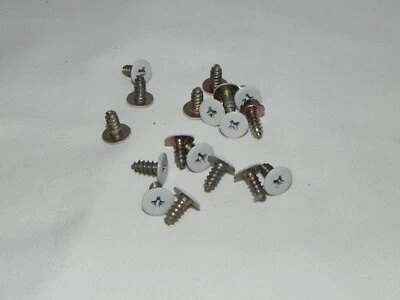 18 Tornillos Pequeños Usados Cabezas Blancas de Whirlpool Deshumidificador Foto 1 de 4