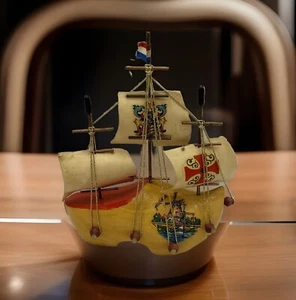 WOODEN SHOE CLOG SHIP W SAILS SOUVENIR DISPLAY WINDMILL VINTAGE HOLLAND 5 1/2" - Picture 1 of 13