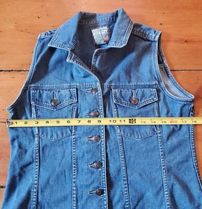 Chaleco Jean Azul Colección Denim St. John's Bay Para Mujer PETITE MEDIUM Botón Corto - Imagen 1 de 5
