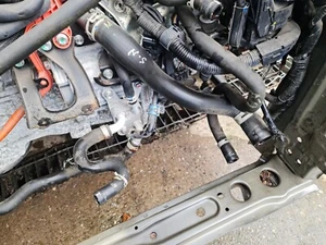 Tubo refrigerante radiador delantero izquierdo Toyota C-HR 1.8 híbrido automático 2017-2023 - Imagen 1 de 19