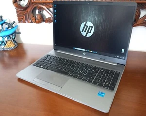 HP 250 G8 i5-1135G7 8 RAM 256 SSD Notebook 15.6" Laptop Portatile - Photo 1/15