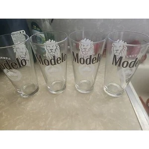 Modelo Cerveza set di 4 bicchieri da pinta logo leone - Foto 1 di 4