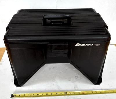 Taburete de paso para herramientas a presión con compartimento de almacenamiento negro KASS13 Foto 1 de 4