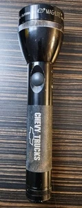 VTG Mag-Lite 2 C Batteries Chevy Trucks Flashlight Tested Excellent Condition - Picture 1 of 6