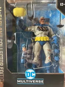 McFarlane Batman Battle Damage Blue Il ritorno del cavaliere oscuro #21. Nuovo Da Custodia - Foto 1 di 6