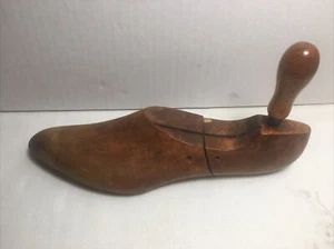 Antiker Holzschuh (links) patentiert 1903 O.A.M.CO Marke - Bild 1 von 10
