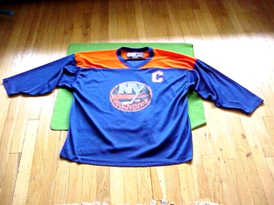 VTG Y2K Michael PECA 27 New York NY ISLANDERS Hockey CCM Blue Jersey XL NHL HTF - Image 1 of 4