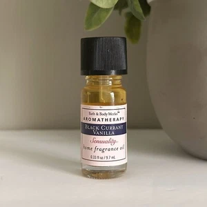 Bath & Body Works BLACK CURRANT VANILLA Sensuality 0.33 oz Home Fragrance Oil A - Picture 1 of 3