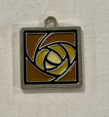 JAE Salvamento Cuadrado Estilo Art Deco Joyería Rosa Flor Colgante, Sin Cadena Foto 1 de 3