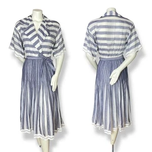 Vintage Albert Nipon Pleated Dress Striped Short Sleeves Tie Belt 1980s Nautical - Picture 1 of 14