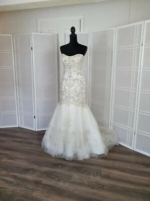  wedding gown color ivory -silver size 14 designer Casa Blanca Bridal - Image 1 of 4