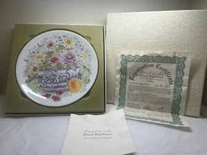 Vintage Davis Carrolls Floral Heirlooms Collectors Plate Zinnias in Sugar NIB - Picture 1 of 6