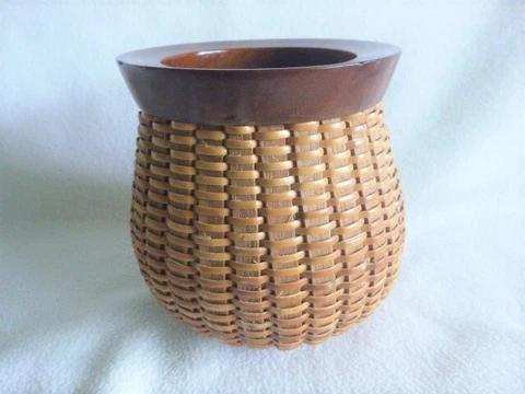 Demi Nantucket Basket Ash Splints & Weavers Walnut Top Rim & Base Cover