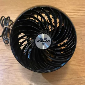 Vornado 460 - Compact Whole Room Air Circulator Fan - Picture 1 of 5