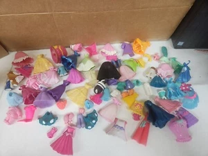 Polly Pocket Large Mixed Lot Mostly Clothes & A few Accessories - Picture 1 of 5