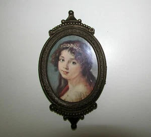 ANTIQUE VICTORIAN ITALIAN HANGING GILT METAL PICTURE FRAME - Picture 1 of 7