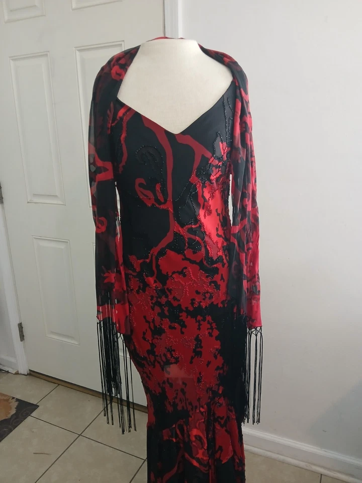 Yvonne LaFleur New Orleans, lindo preto e vermelho, formal. Colher traseira, tamanho 12. - Imagem 1 de 4