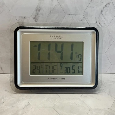 La Crosse Technology Wall Table Display Weather Station BBB87733 in EUC - Image 1 of 4