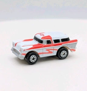Chevrolet Vintage Micro Machines 57 Nomad Neon Beach Collection #2  - Imagen 1 de 18