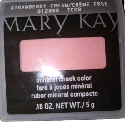 Mary Kay Mineral Cheek Color Blush - Strawberry Cream #012980 - Image 1 of 2