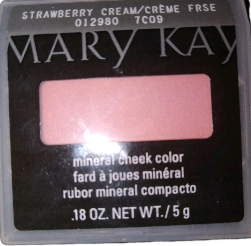 Mary Kay Mineral Cheek Color Blush - Strawberry Cream #012980 - Image 1 of 2