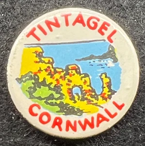 VINTAGE TINTAGEL CORNWALL BUTTON PIN BADGE - Picture 1 of 3