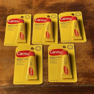 Paquete de 5 tubos hidratantes de 0,35 OZ de bálsamo labial clásico medicado Carmex Foto 1 de 3
