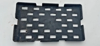 2005 04-05 Suzuki GSX-R 600 GSXR600 battery box holder tray Foto 1 de 3