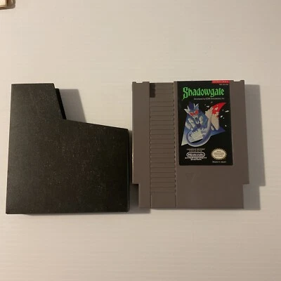 Shadowgate Nintendo NES, 1985) com capa de poeira não testada - Imagem 1 de 4