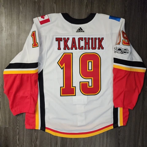 NWOT MiC Adidas Matthew Tkachuk Calgary Flames Authentic Hockey Jersey, Size 58 Cover
