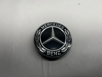 Capas de roda 2016 Mercedes-Benz C W205 C 250 a2224002100 - Imagem 1 de 4