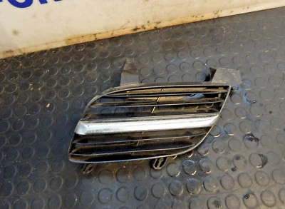 REJILLA CAPÓ DELANTERO IZQUIERDO NISSAN ALMERA 2001 ORIGINAL 0722301 Foto 1 de 4
