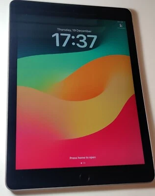 Apple iPad 6th Gen A1893 32GB Wi-Fi  Space Grey Working #937 - FREE EARPHONE - Image 1 of 4