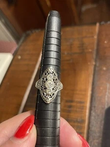 Anello da lavoro aperto allungato vintage in argento sterling e zirconi - misura 4,75 - Foto 1 di 4