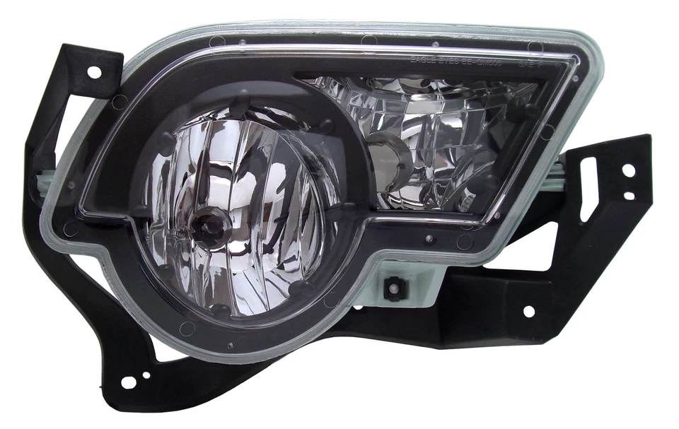 Fog Light Bumper Lamp for 02-06 Chevy Avalanche w/Body Cladding Driver Left - Image 1 of 1
