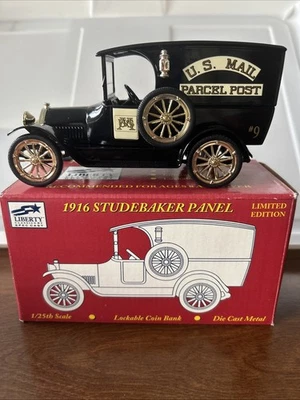 Liberty Classics, réplica Studebaker 1916, banco de camiones de correo de EE. UU. Foto 1 de 4