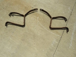 50 soportes de parachoques trasero Pontiac Streamliner 1949 ~ OEM - Imagen 1 de 10