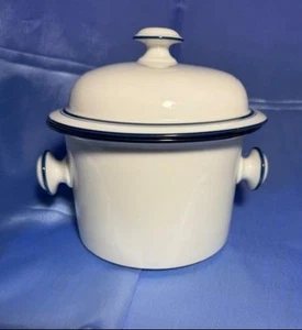 Dansk Bistro Blue/White Christianshavn - 1.75 Qt Round Covered Casserole - Picture 1 of 6