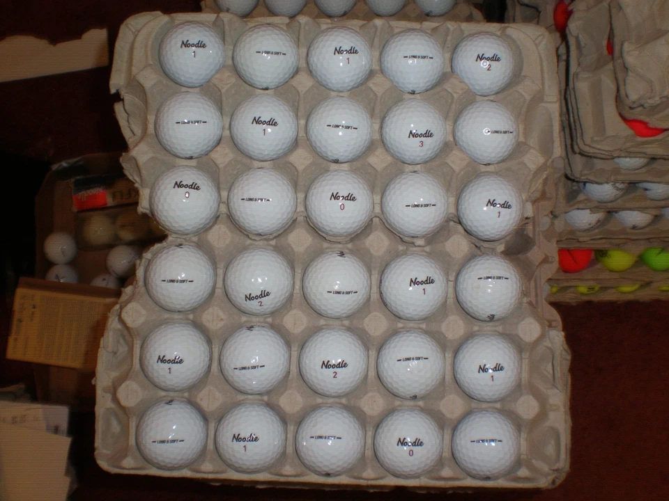 MAXFLI NOODLE LONG AND SOFT 30 MINT GOLF BALLS - Image 1 of 1