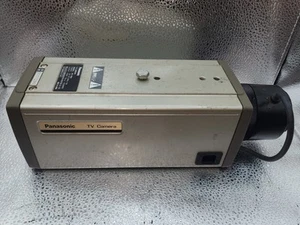 Panasonic Überwachungskamera Modell WV-1410 mit Cosmicar ES 12,5mm 1:1,4 Objektiv - Bild 1 von 4