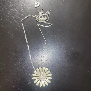 Green enamel & crystal flower necklace by Pilgrim Silver Colour Nice Gift - Picture 1 of 3