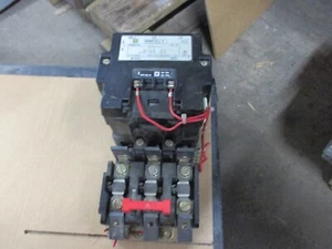 SQUARE D MAGNETIC STARTER 8536SF01S USED - Picture 1 of 6