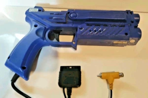 Nyko (PS-80040-E09) Super Cobra Blue Light Gun for PS1/PS2 - Picture 1 of 6