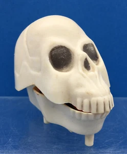 Vintage Fun World Wind Up Chattering Skeleton Skull Hard Plastic Hong Kong - Picture 1 of 9