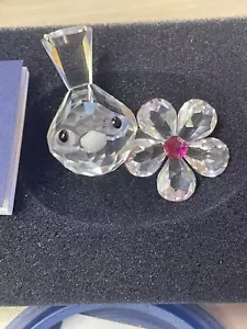AUTHENTIC SWAROVSKI CRYSTAL FIGURINE BABY BIRD AND FLOWER 840329 PRE-SIGNED NIB - Picture 1 of 9