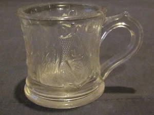 Taza infantil EAPG Doyle uva y festón con escudo - Imagen 1 de 1